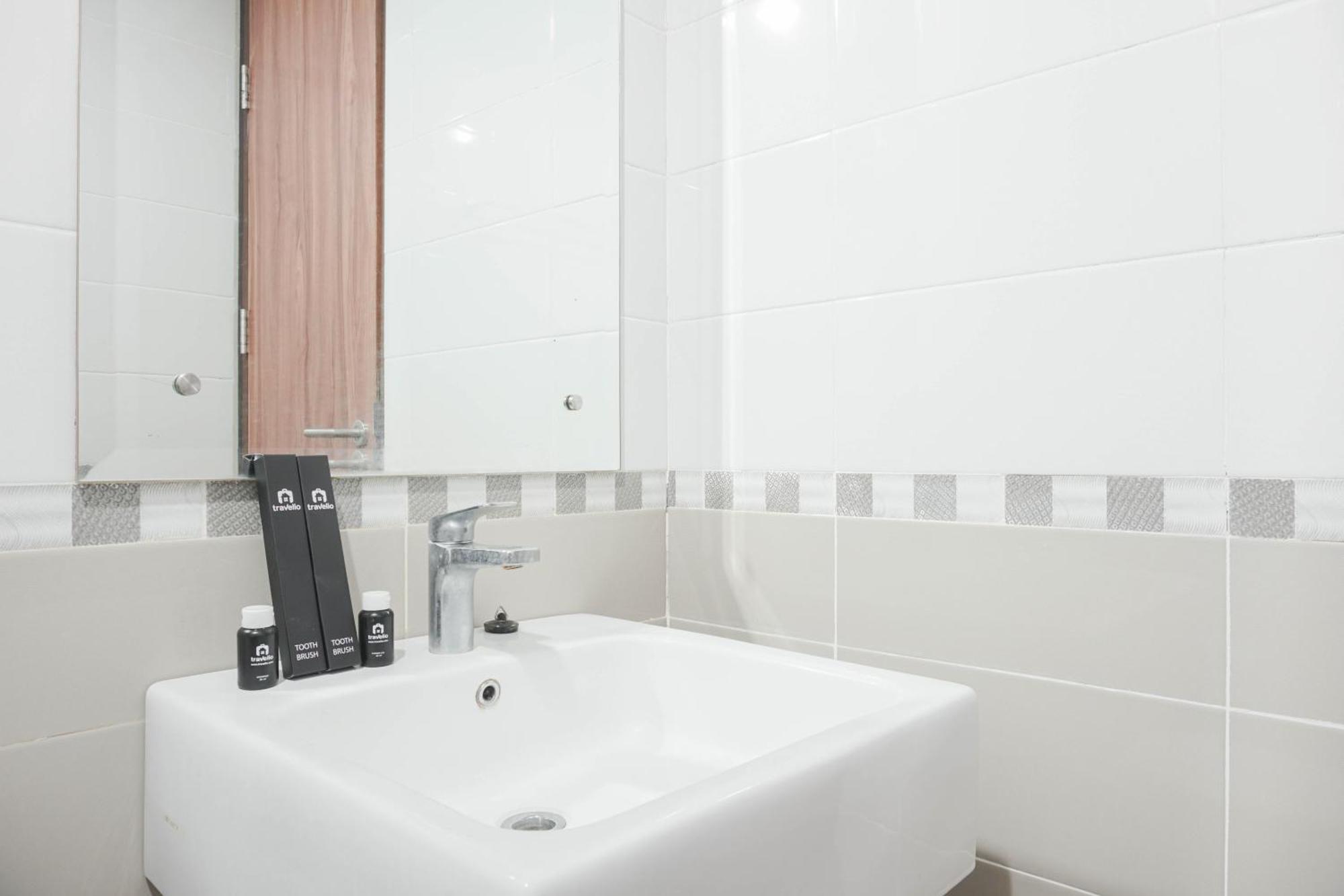 Warm And Cozy 3br At The Royal Olive By Travelio * Jakarta